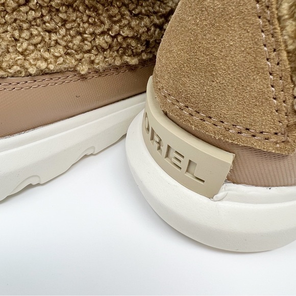 Sorel Explorer II Joan Cozy Boot Delta, Fawn Size 10 - Picture 8 of 8